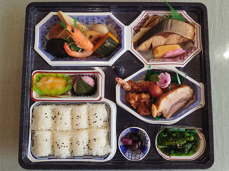 仕出し料理 16円 仕出し 弁当の 初音 仕出し料理 16円 仕出し 弁当の 初音