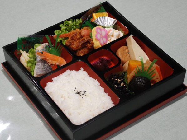 仕出し弁当　1000円